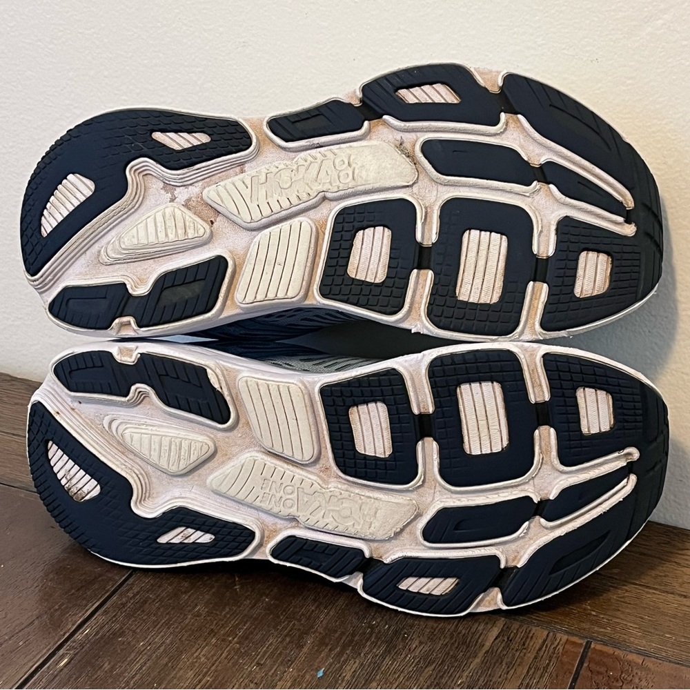 Hoka Bondi Sneakers Womens size 9 - Picture 12 of 12